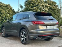 USED 2020 69 VOLKSWAGEN TOUAREG 3.0 TDI V6 R-Line Tech SUV 5dr Diesel Tiptronic 4Motion Euro 6 (s/s) (286 ps) VW/S/H-20'' ALLOYS-HTD SEATS + S/W