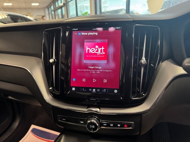 2023 VOLVO XC60 2.0 B5 MHEV Plus SUV 5dr Petrol Hybrid Auto AWD Euro 6 (s/s) (250 ps) - Photo 7