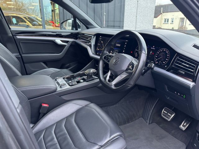 2022 VOLKSWAGEN TOUAREG 3.0 TDI V6 Black Edition SUV 5dr Diesel Tiptronic 4Motion Euro 6 (s/s) (231 ps) - Photo 10
