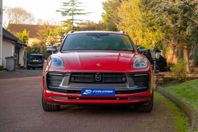 View our PORSCHE MACAN