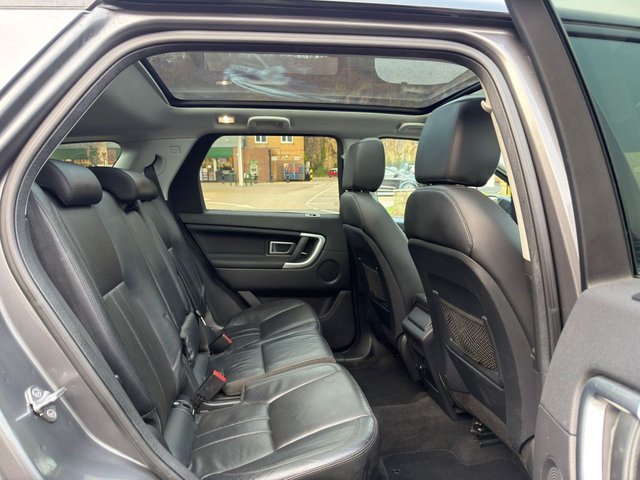 2017 Land Rover Discovery Sport 2L Hse Black 5dr - Photo 6