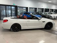USED 2014 61 BMW M6 4.4 V8 Convertible 2dr Petrol DCT Euro 5 (s/s) (560 ps) CARBON PACK + COMFORT ACCESS + HARMON KARDON + RED LEATHER!