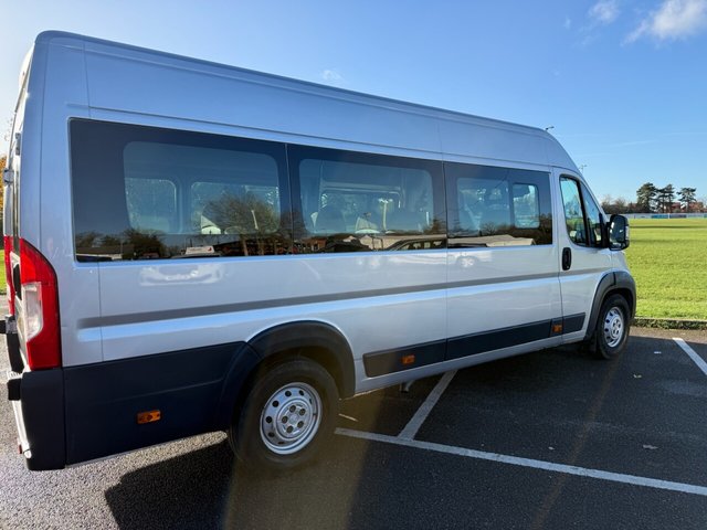 View our PEUGEOT BOXER