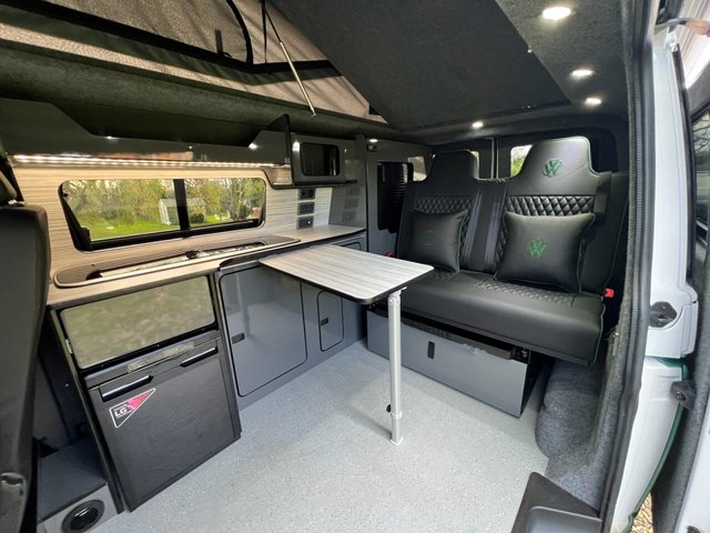 2020 VOLKSWAGEN TRANSPORTER 2.0 TDI SWB Euro 6 (s/s) 110 4 Berth Campervan - Photo 2