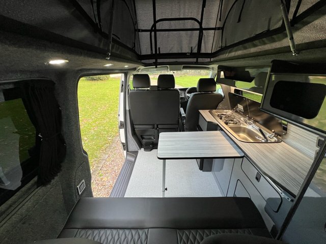 2020 VOLKSWAGEN TRANSPORTER 2.0 TDI SWB Euro 6 (s/s) 110 4 Berth Campervan - Photo 3