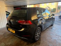 USED 2017 17 VOLKSWAGEN GOLF 1.6 TDI BlueMotion Tech SE Nav Euro 6 (s/s) 5dr FULL SERVICE HISTORY