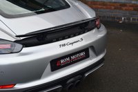 USED 2017 67 PORSCHE 718 CAYMAN 2.5T S Coupe 2dr Petrol PDK Euro 6 (s/s) (350 ps) GT SILVER / SPORT DESIGN / PSE
