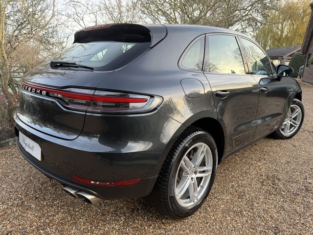 2020 PORSCHE MACAN S - Photo 5