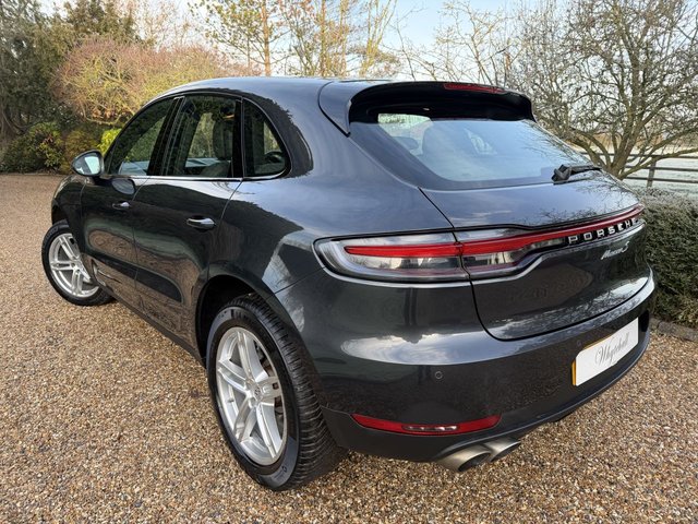 2020 PORSCHE MACAN S - Photo 6