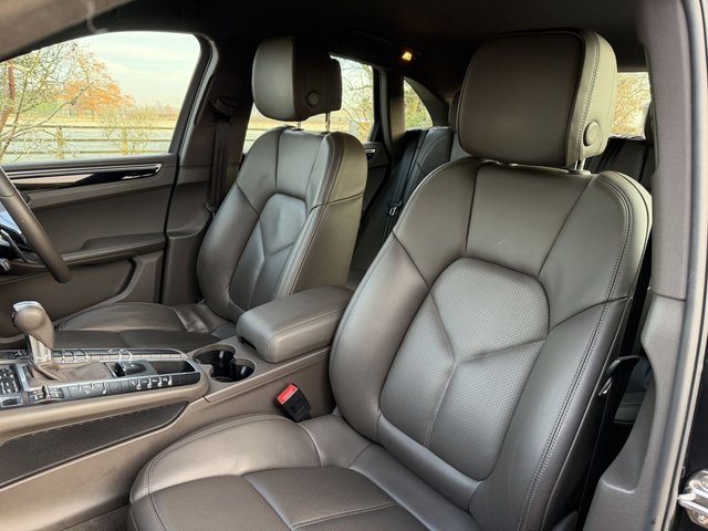 2020 PORSCHE MACAN S - Photo 11