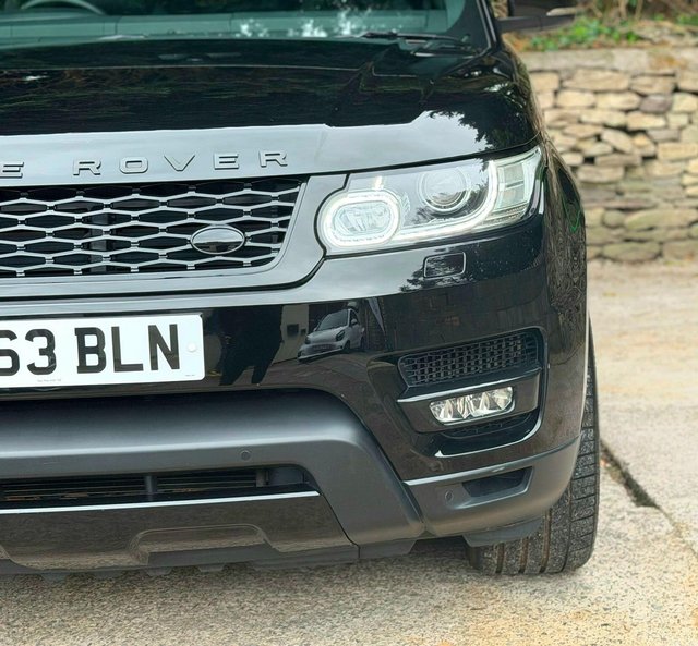 View our LAND ROVER RANGE ROVER SPORT