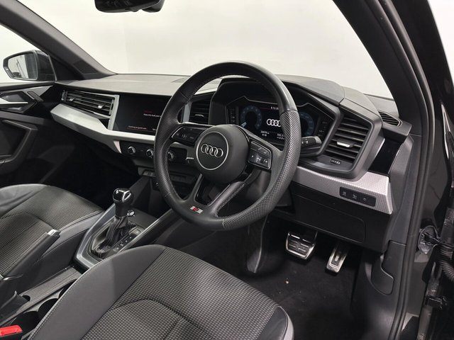 2022 Audi A1 - Photo 10