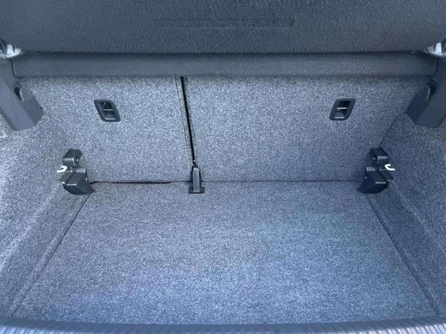 2017 Volkswagen Polo - Photo 9