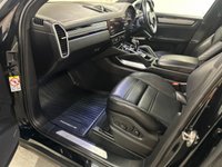 USED 2023 72 PORSCHE CAYENNE 4.0T V8 GPF Turbo SUV 5dr Petrol TiptronicS 4WD Euro 6 (s/s) (550 ps) FANTASTIC EXAMPLE FREE UK DELIVERY*