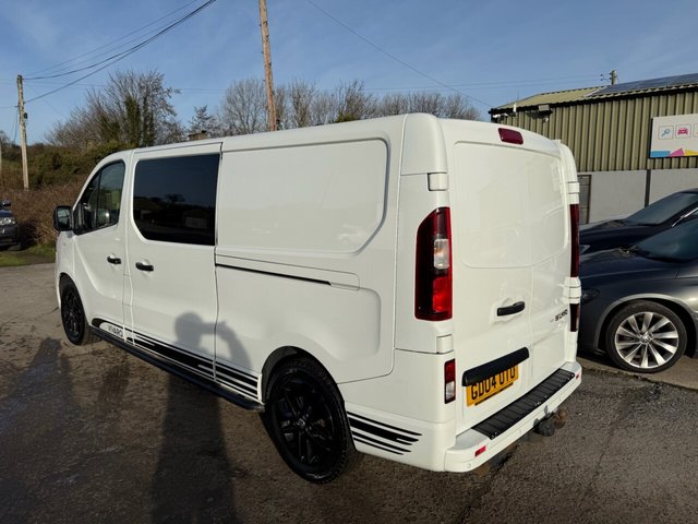 2017 VAUXHALL VIVARO - Photo 3