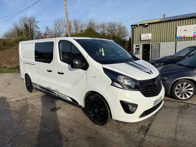 2017 VAUXHALL VIVARO - Photo 6