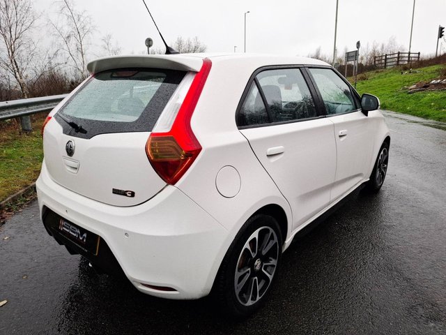 2014 MG MG3 - Photo 10