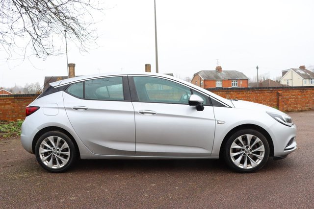 2016 VAUXHALL ASTRA - Photo 5