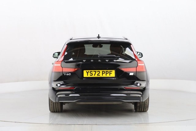 2022 Volvo V60 2L Plus Dark 5dr - Photo 9