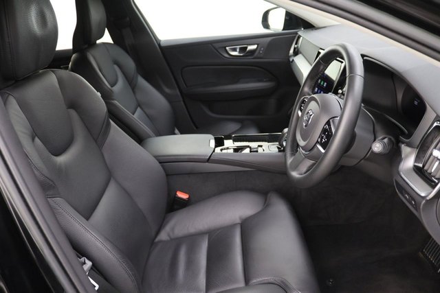 2022 Volvo V60 2L Plus Dark 5dr - Photo 12