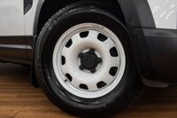 USED 2021 21 LAND ROVER DEFENDER 2.0 P300 SE  