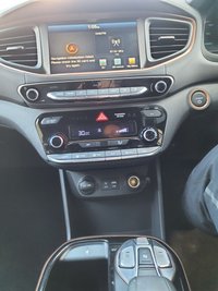 USED 2019 19 HYUNDAI IONIQ 28kWh Premium SE Hatchback 5dr Electric Auto (120 ps) GENUINE MILEAGE HIGH SPEC