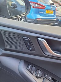 USED 2019 19 HYUNDAI IONIQ 28kWh Premium SE Hatchback 5dr Electric Auto (120 ps) GENUINE MILEAGE HIGH SPEC