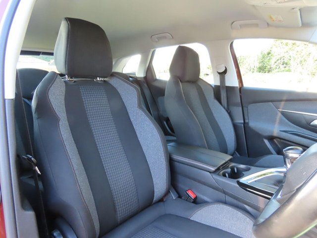 2018 PEUGEOT 3008 - Photo 8