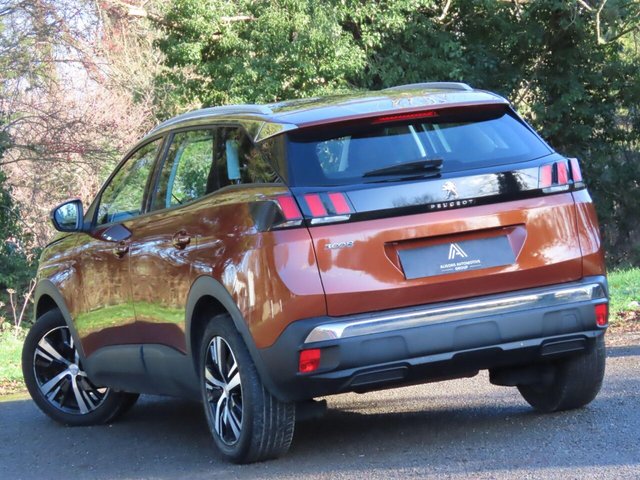 2018 PEUGEOT 3008 - Photo 6
