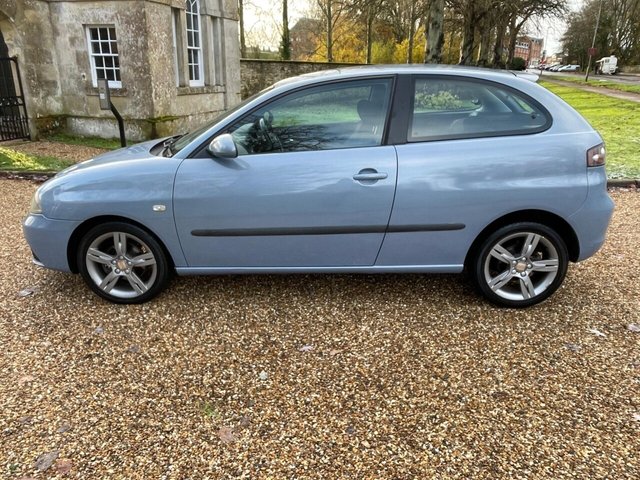 2008 SEAT IBIZA 1.4 16v Special Edition 3dr DAB - Photo 6