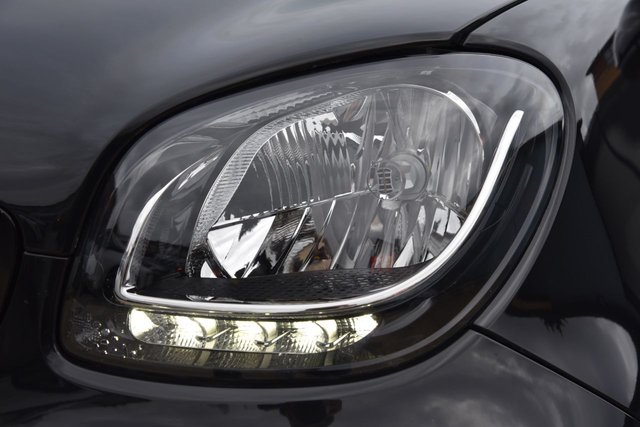 2018 SMART FORTWO - Photo 12