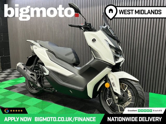 View our VOGE SR1