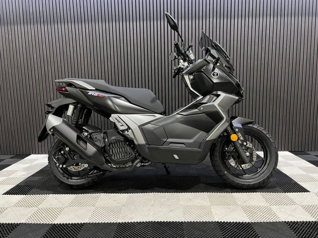 View our VOGE SR1 ADV
