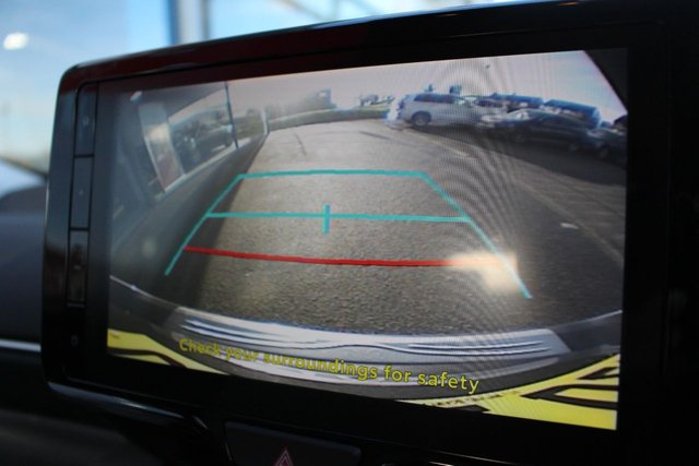 2022 TOYOTA YARIS 1.5 VVT-h Excel Hatchback 5dr Petrol Hybrid E-CVT Euro 6 (s/s) (116 ps) - Photo 12