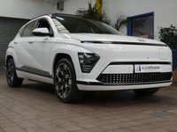USED 2023 73 HYUNDAI KONA 65.4kWh Ultimate SUV 5dr Electric Auto (218 ps) SAT NAV SUNROOF PART LEATHER REAR VIEW CAMERA CARPLAY PARKING SENSORS 1 OWNER SERVICE HISTORY HYUNDAI WARRANTY TILL NOV 2028