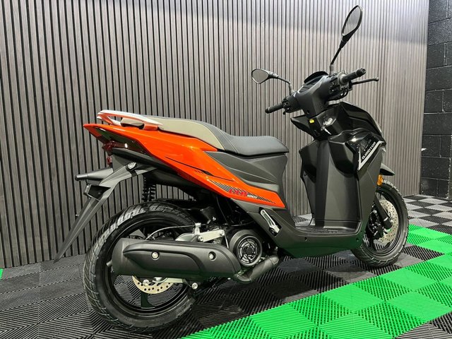 View our QJMOTOR LTS 125 S