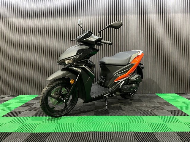 View our QJMOTOR LTS 125 S