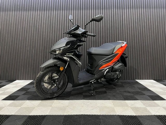 View our QJMOTOR LTS 125 S