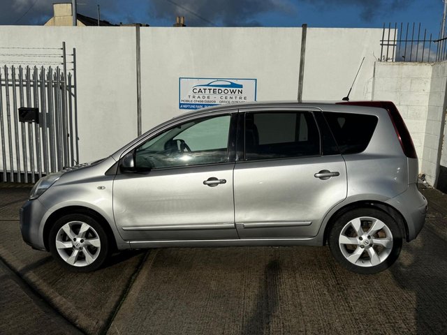 2011 Nissan Note 1.6L Tekna 5dr - Photo 2