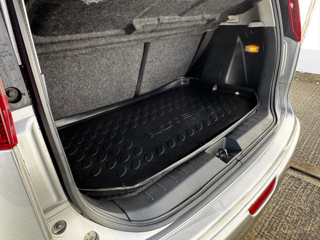 2011 Nissan Note 1.6L Tekna 5dr - Photo 6