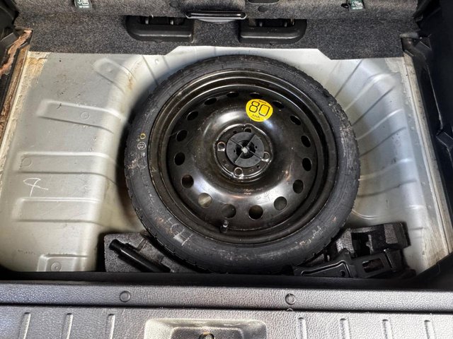 2011 Nissan Note 1.6L Tekna 5dr - Photo 7