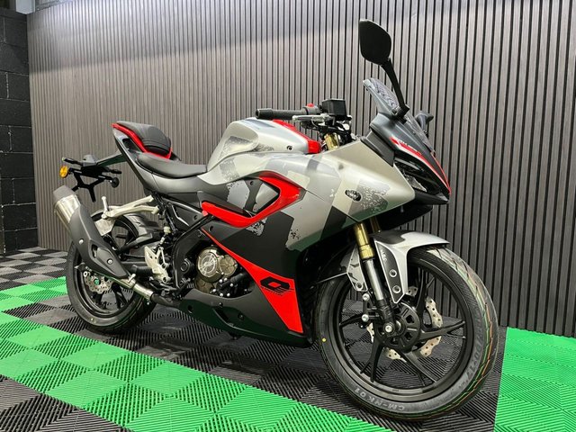 View our QJMOTOR SRK 125 R