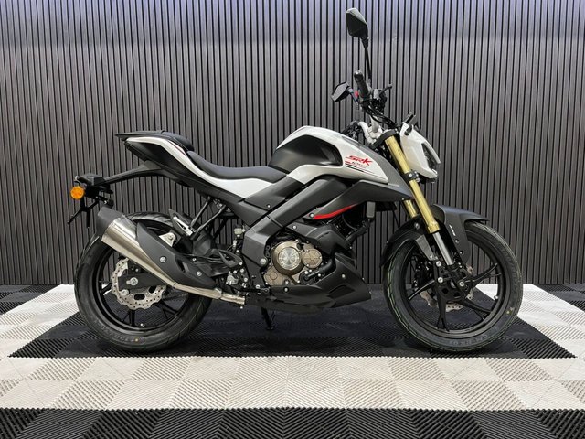 View our QJMOTOR SRK 125 S