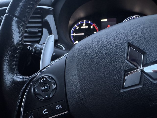 2015 MITSUBISHI OUTLANDER - Photo 12