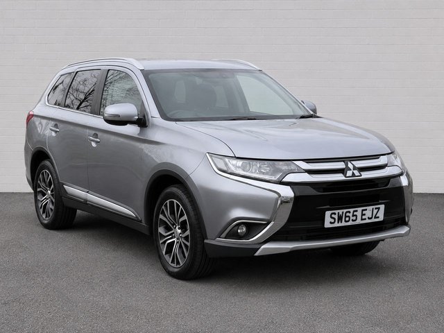 View our Mitsubishi Outlander 2.2 DI-D GX3 SUV 5dr Diesel Auto 4WD Euro 6 (147 ps)