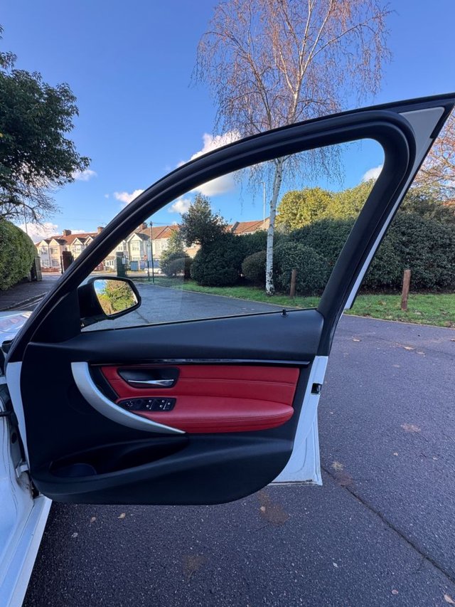 2015 BMW 3 SERIES - Photo 12