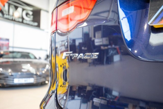 2017 Jaguar F-Pace 2L Portfolio 5dr - Photo 11