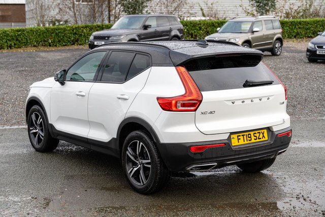 2019 VOLVO XC40 2.0 T4 R-Design Pro SUV 5dr Petrol Auto AWD Euro 6 (s/s) (190 ps) - Photo 4