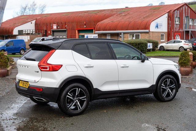 2019 VOLVO XC40 2.0 T4 R-Design Pro SUV 5dr Petrol Auto AWD Euro 6 (s/s) (190 ps) - Photo 6