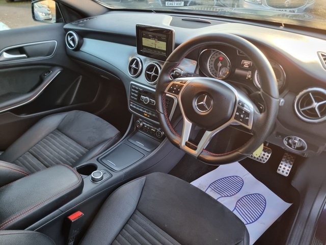 2015 MERCEDES-BENZ GLA 2.1 GLA220d AMG Line (Premium Plus) SUV 5dr Diesel 7G-DCT 4MATIC Euro 6 (s/s) (170 ps) - Photo 10